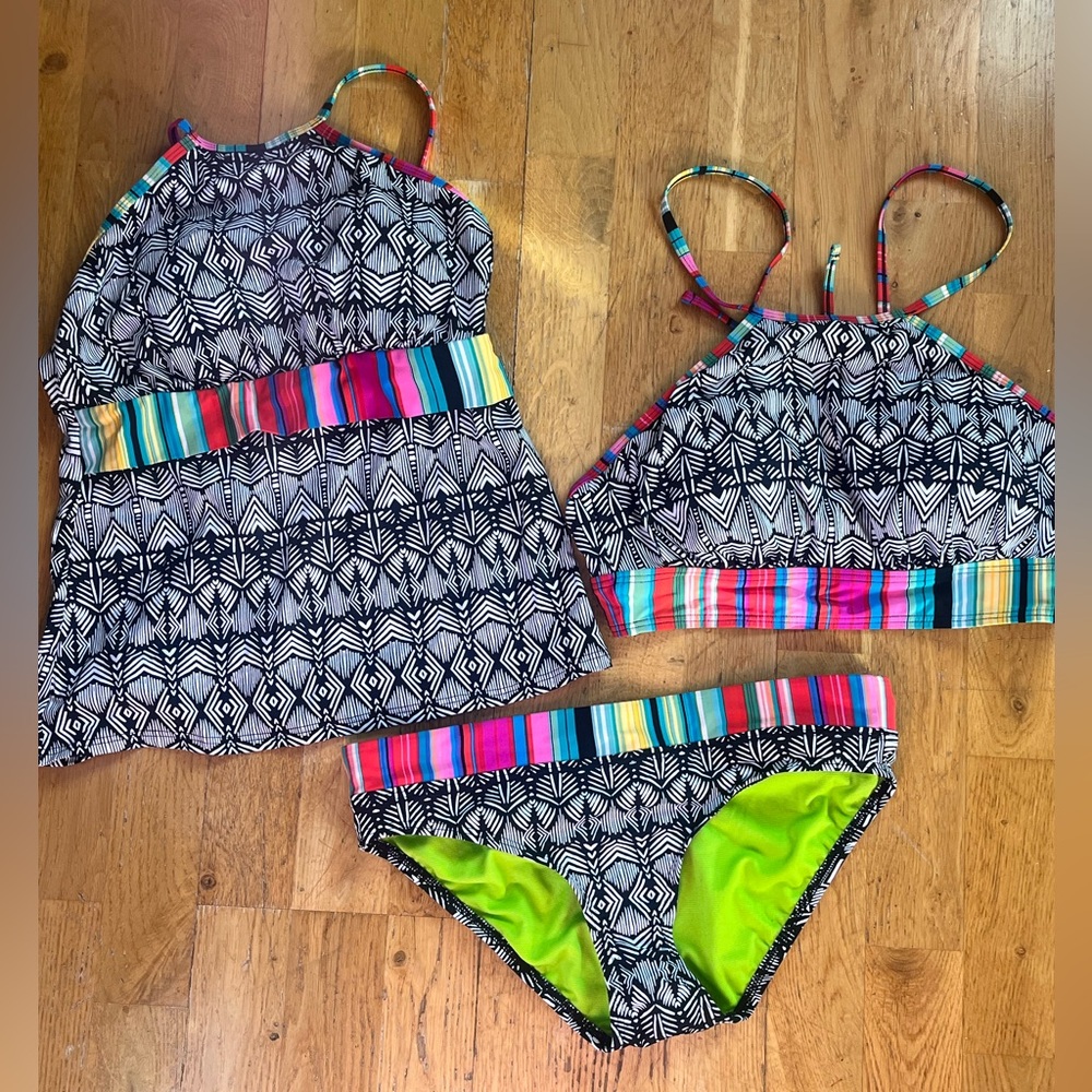 Title Nine Black & White Geometric Three-Piece Bikini Set with Neon Lime Lining